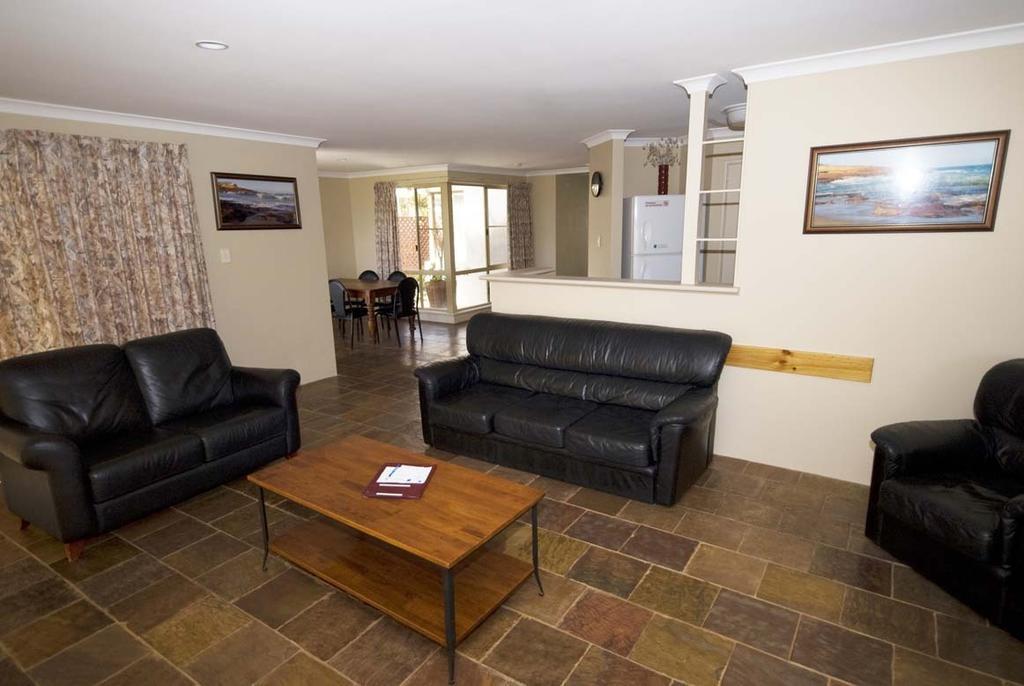 Pelican Shore Oceanfront Villa 6 Калбарри Номер фото